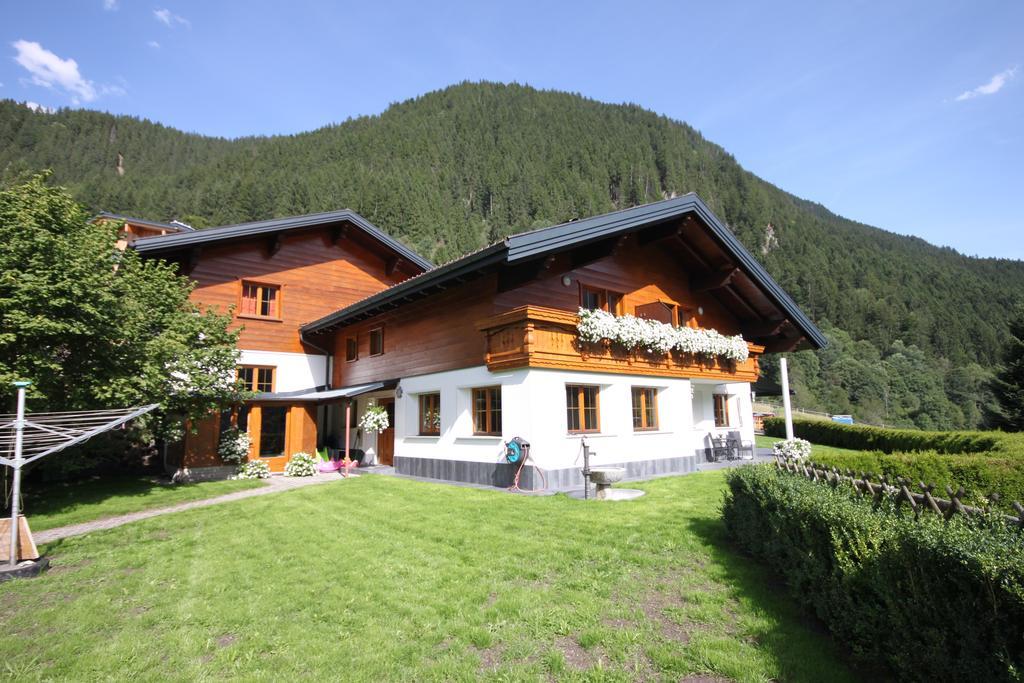 Haus Vallaster Gaschurn Exterior foto